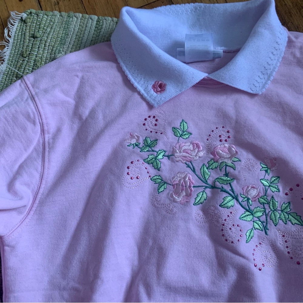 Vintage Granny sweatshirt pink floral collar Floral Pullover